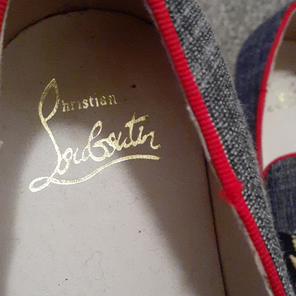 Shoes - Picture 3 of 9